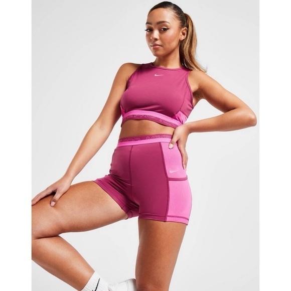 Nike Pro Femme Training Dri Fit Half 3 inch Booty Shorts - Picture 1 of 4